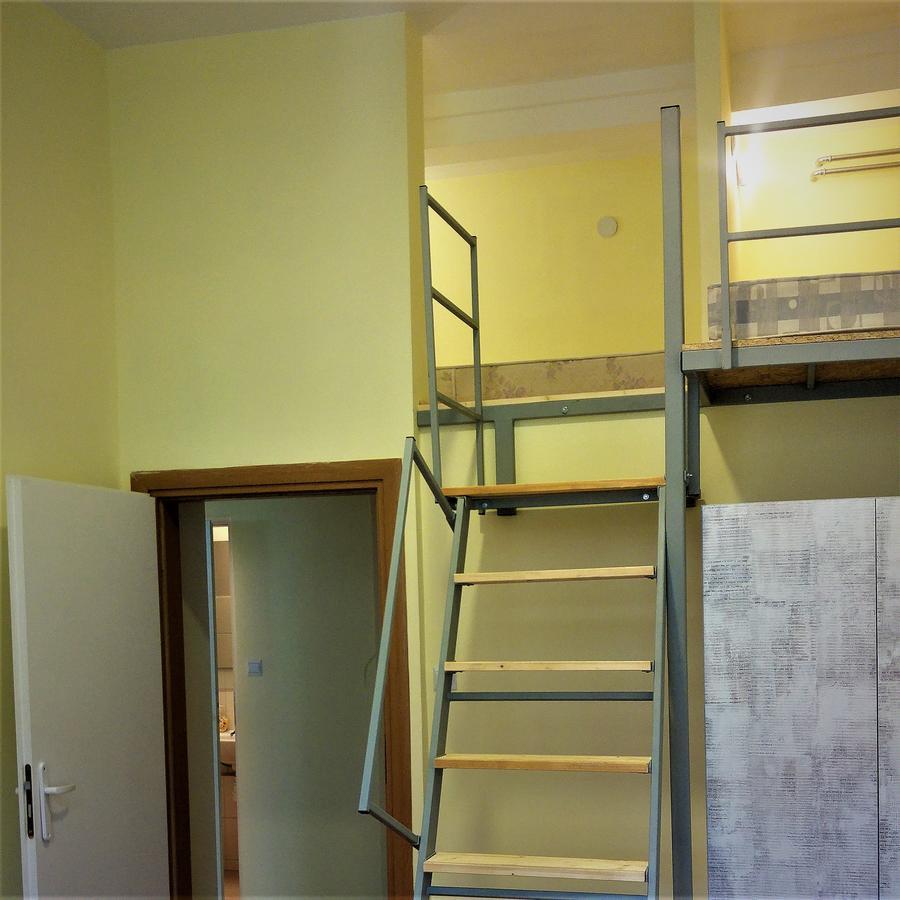 Hostel Kwadrans Gliwice Exterior foto